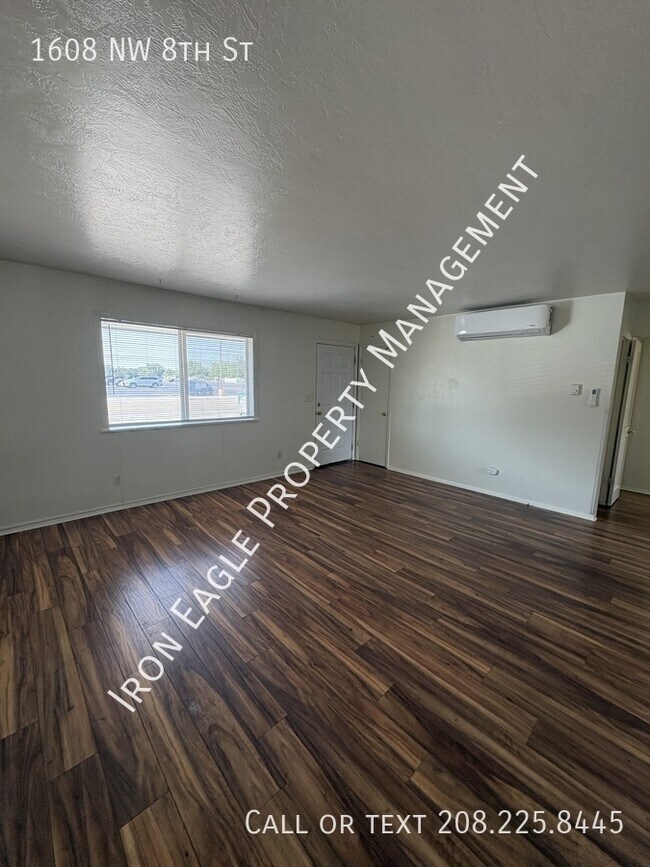 Photo - 1608 8th St NW