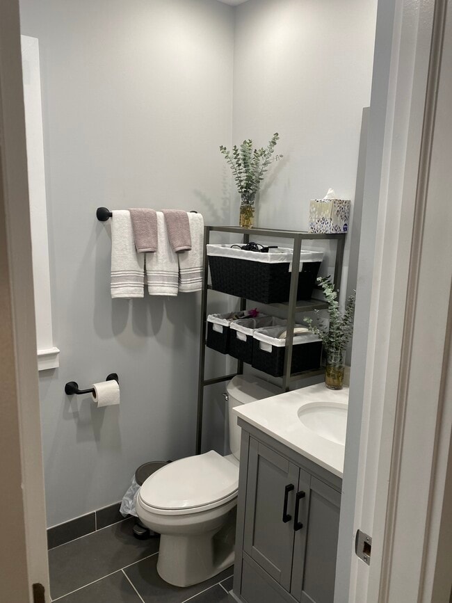 Photo - 2149 N Dayton St Unit 2