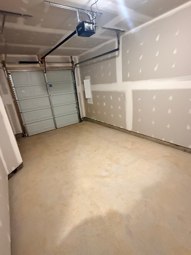 Photo - 620 Slick Terrace