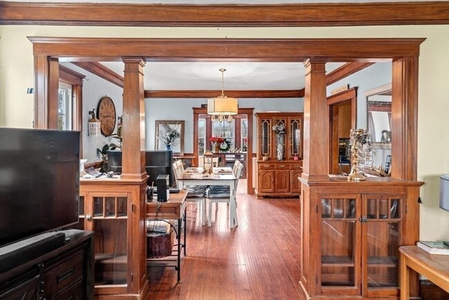 Photo - 162 Elliot Ave