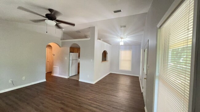 Photo - Spacious 3 Bedroom 2 Bath!