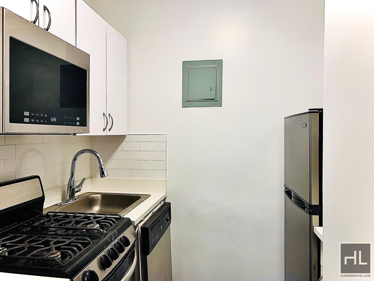 Photo - EAST 35 STREET Unit 2D