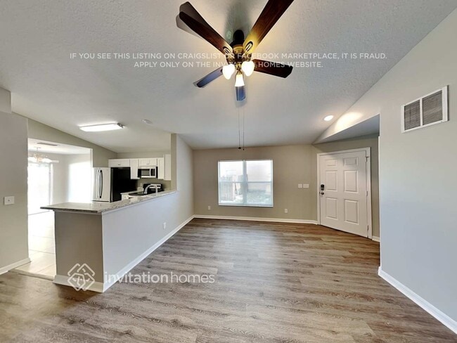 Photo - 10303 Lakeside Vista Dr