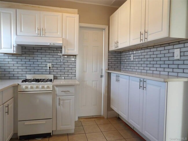 Photo - 170 N Wellwood Ave