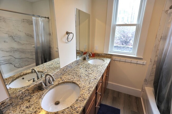 Photo - 60 Congress St Unit 2