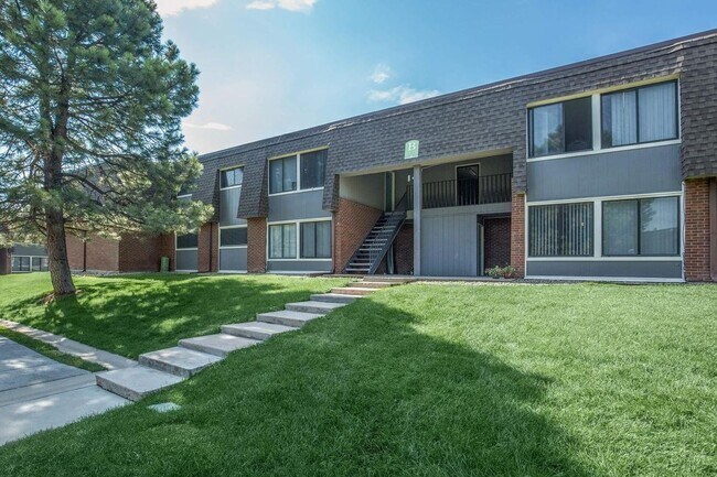 Photo - Meadows at Town Center - Newly renovated i...