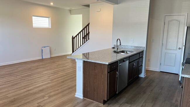 Photo - 2063 Wildberry Way