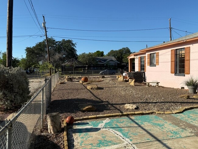 Photo - 1820 Aldama St