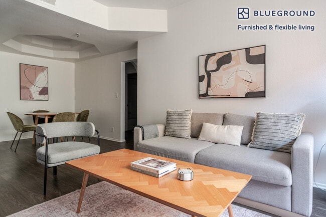 Photo - 345 Cloverdale Ave Unidad FL1-ID1377