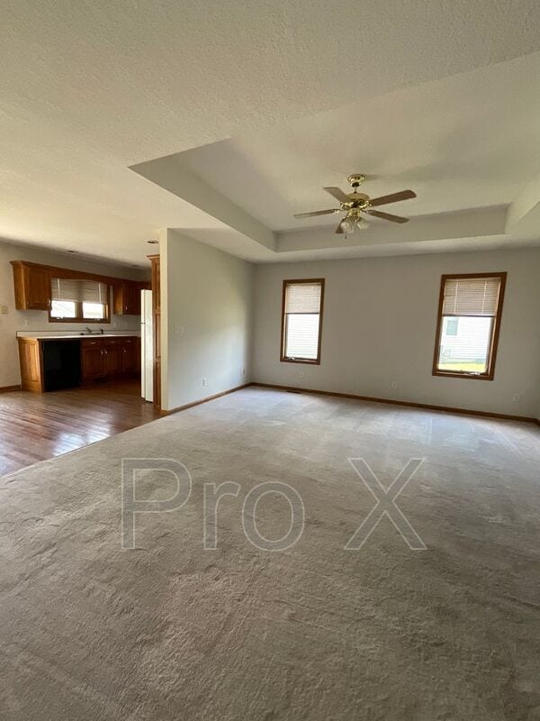 Photo - 124 W Briarbrook Ln