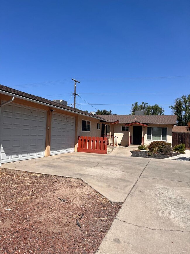 Photo - 2051 Celeste Dr