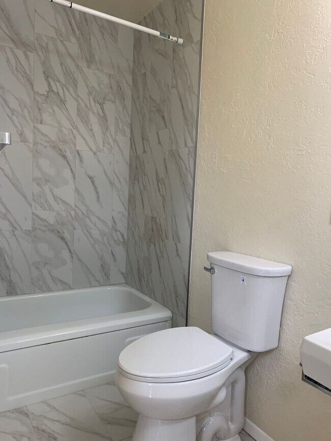 300 General Marshall St NE Unit 3