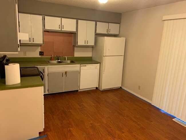 Photo - 1202 Brighton Dr Unit A