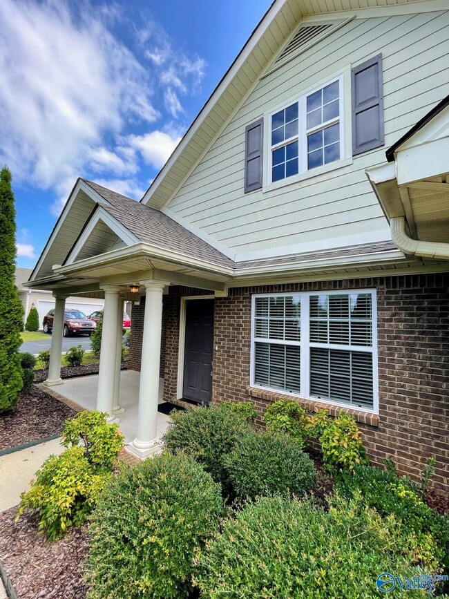 Photo - 57 NW Moore Farm Cir