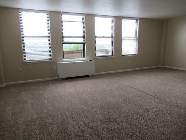 Photo - 967 Asylum Ave Unidad Z11P