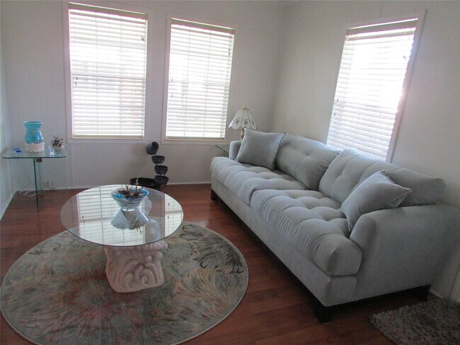 Photo - 160 NW 53rd St