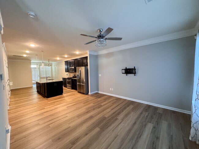 Photo - 106 Synandra Dr