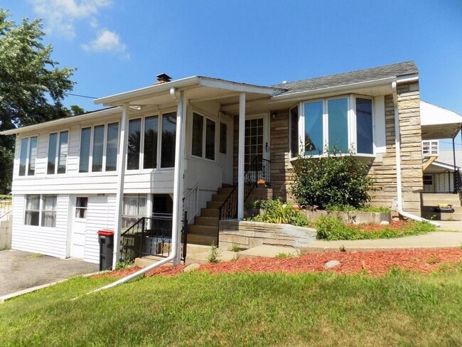 Photo - 225 3rd St E Unit 1