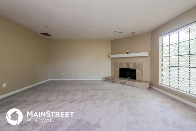 Photo - 8202 Winewood Ct