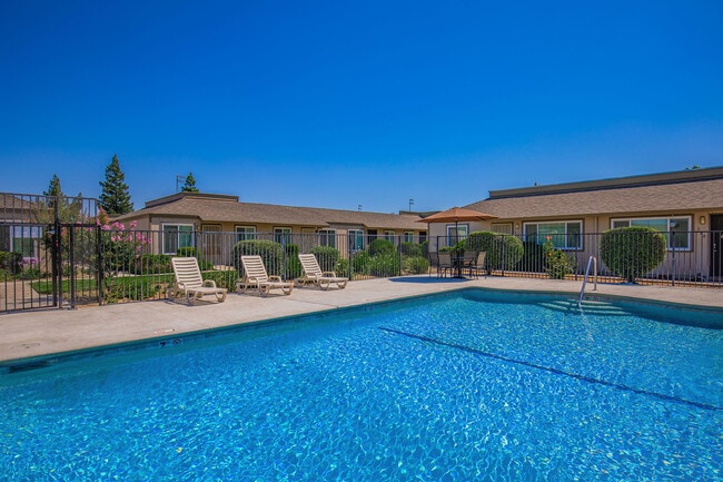 Building Photo - Ashbrier and Sandalwood Rental