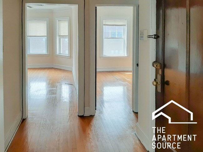 Photo - 2204 W Foster Ave Unit 3