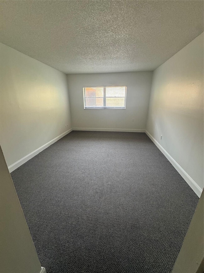 Photo - 8901 N New River Canal Rd Unidad 18