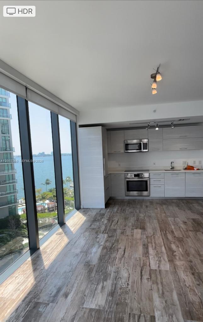 Photo - 650 NE 32nd St Unit 608