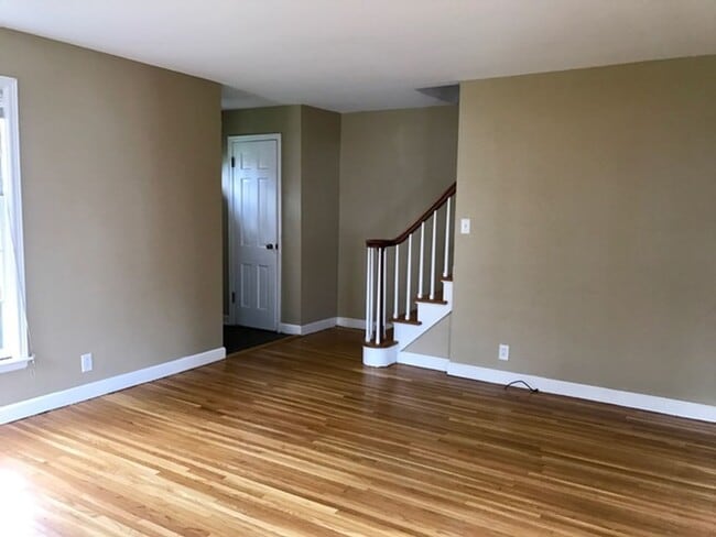 Photo - WOODLAND NEIGHBORHOOD - 3 Bedroom Move-In ... Unit 523