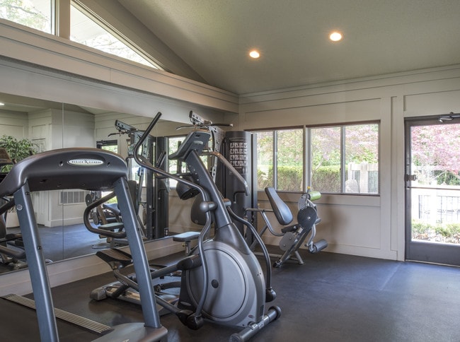 Photo - Glens of Northville Apartments