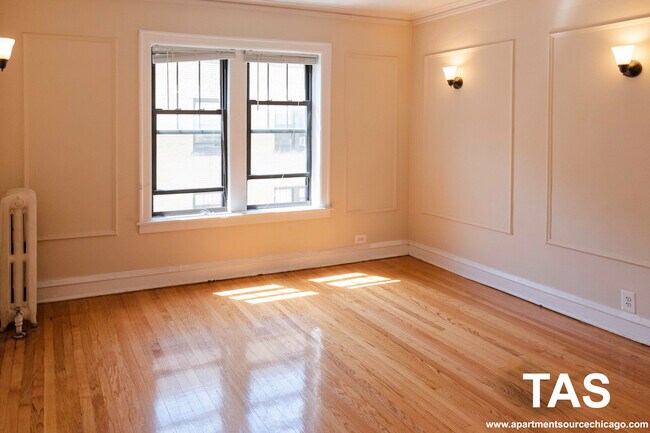 Photo - 1948 W Wilson Ave Unit 2