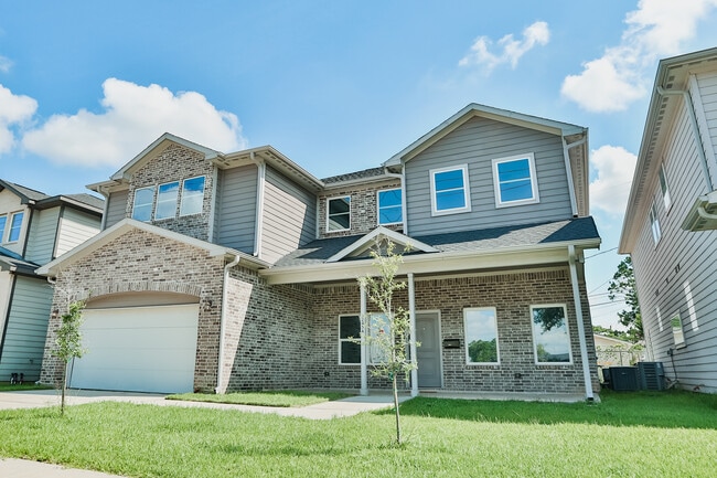 Building Photo - 3245 Dixie Dr Unit B Rental