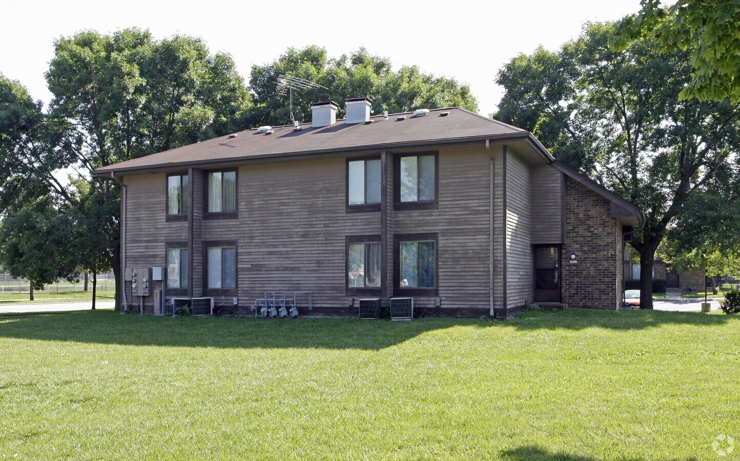 Photo - Erin Way Apartments