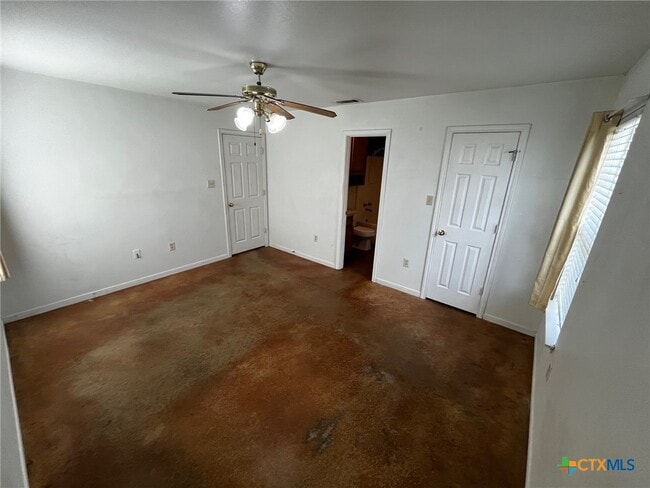 Photo - 805 E Ave I
