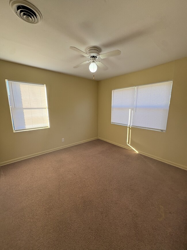 Photo - 228 Frieda Ln