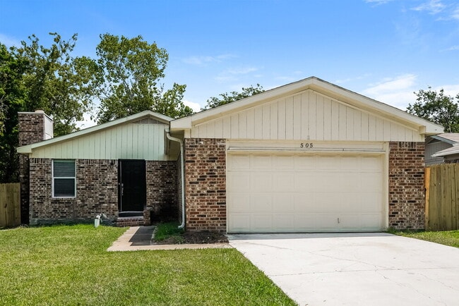 Building Photo - 505 Plainview Dr