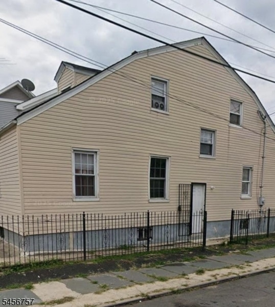 232 Eastern Pkwy