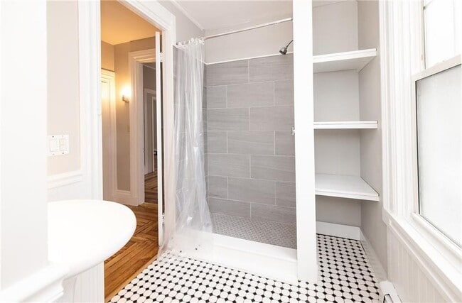 Photo - 191 Power St