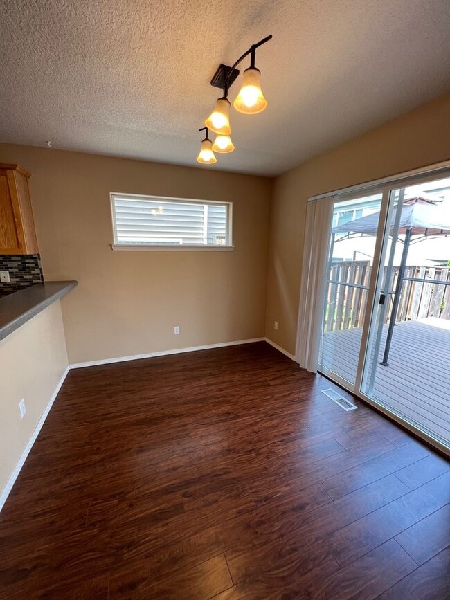 Photo - 16895 NW Oak Creek Dr