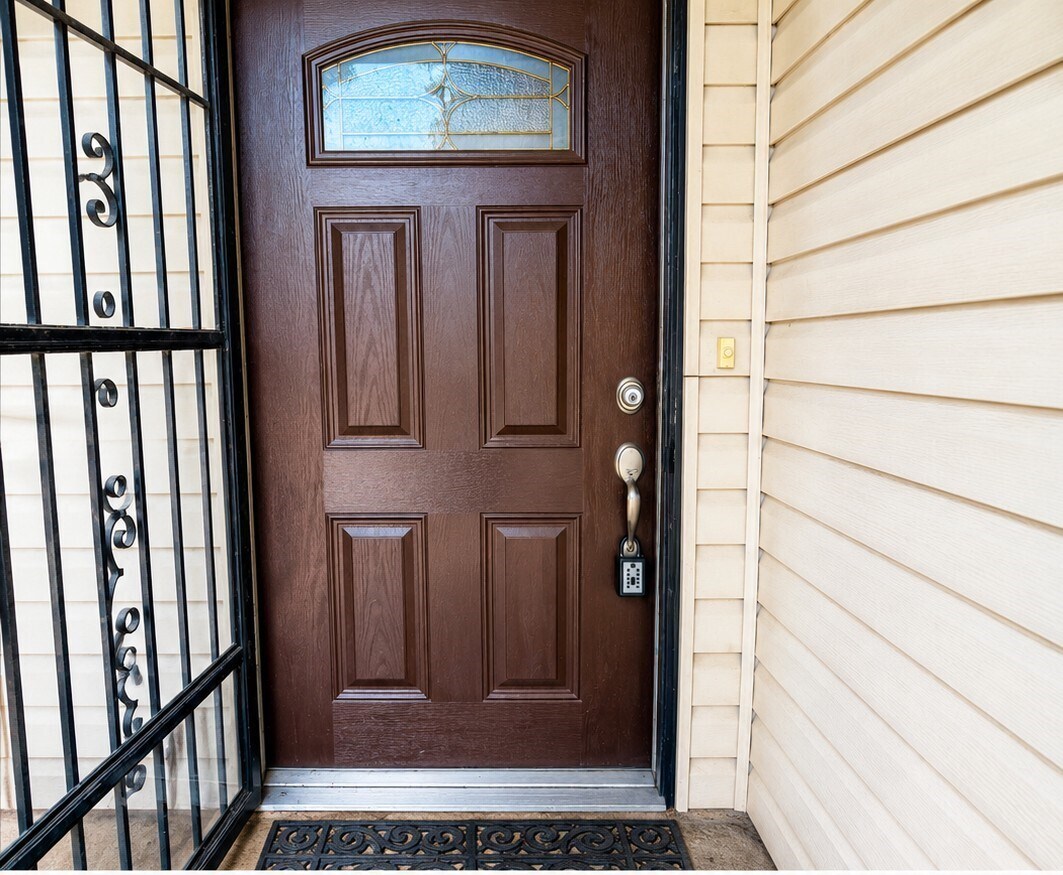 Photo - 5202 Santrey Dr