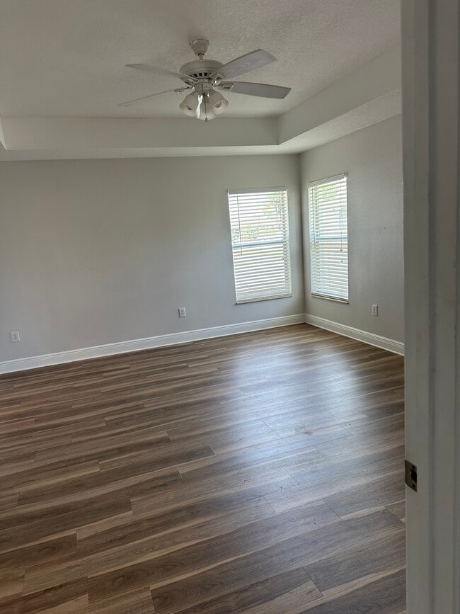 Master - 6501 Manila Palm Way