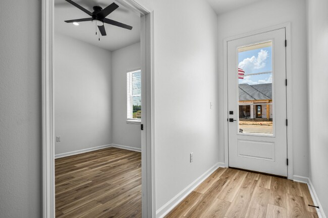 Photo - 227 Indigo Ln