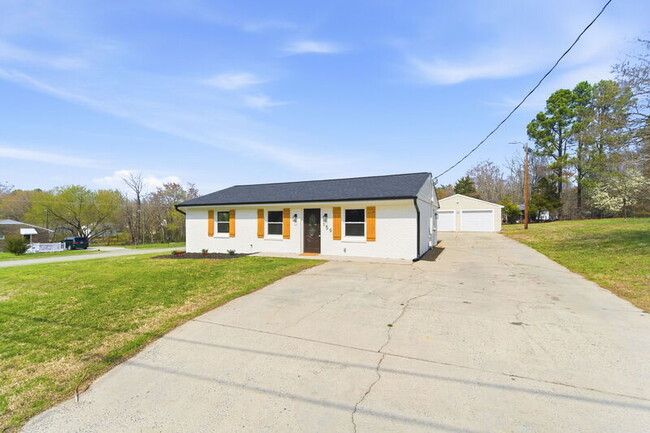 Photo - 159 Hazel Dr