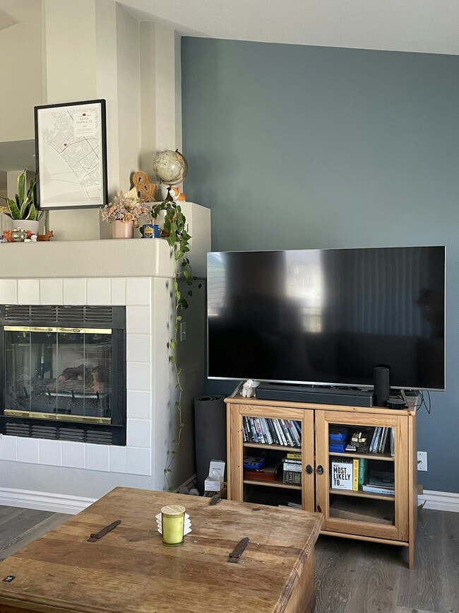 Photo - 3403 E Lambeth Ct Unidad B