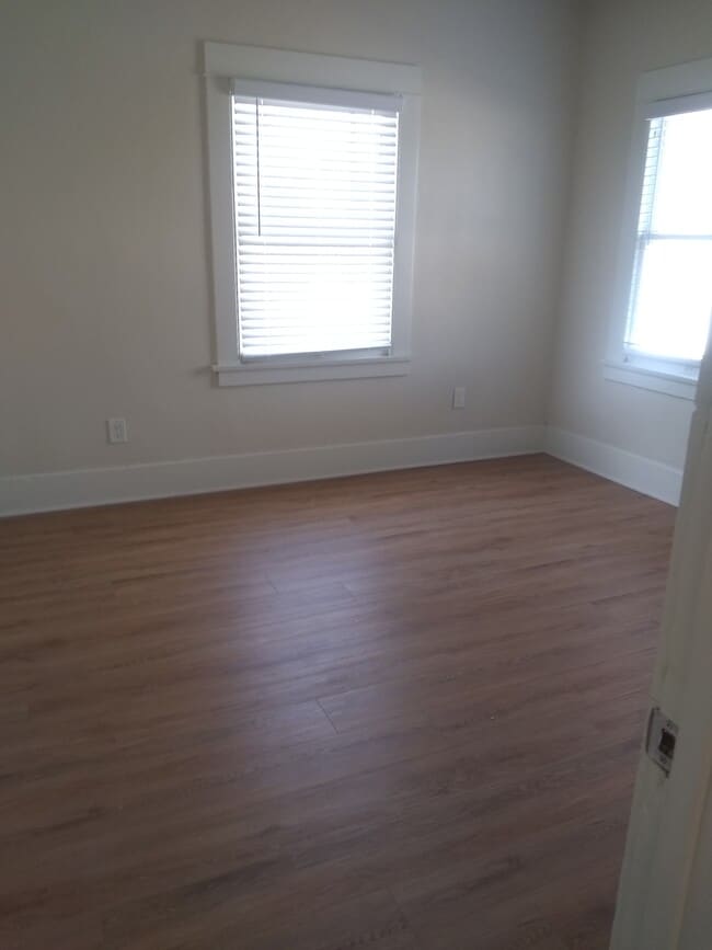 Photo - 926 Long Beach Blvd Unidad 926