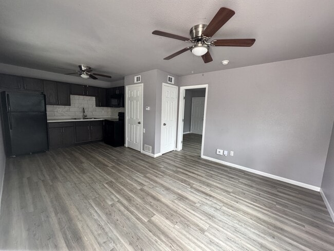 2810 Cedar Cir Unidad 4