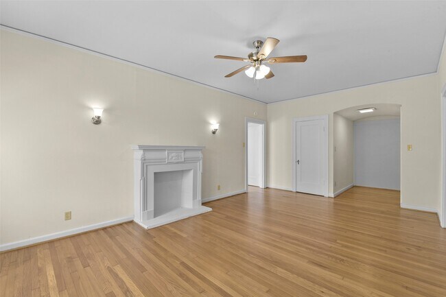 Photo - 436 Westmoreland St Unit 2