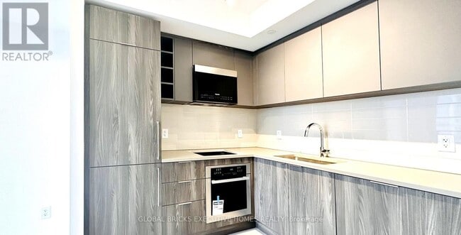 Photo - 2033 Kennedy Rd Unit 2112
