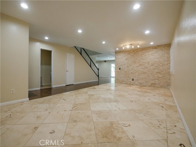 Photo - 3476 Hawthorne Dr