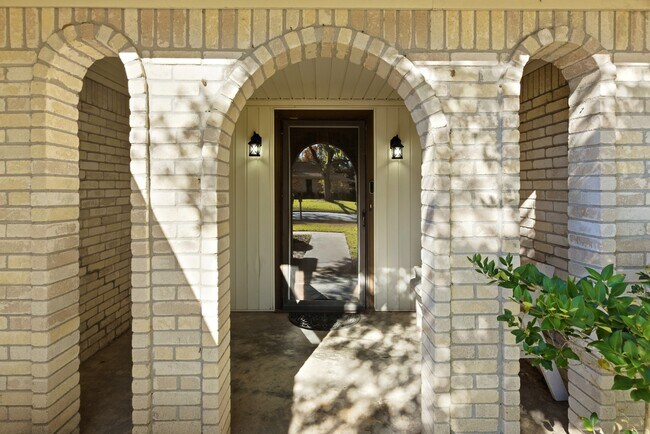 Photo - 3721 Avenue R