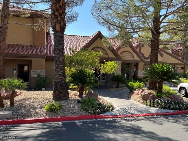 Photo - 2200 S Fort Apache Rd Unidad 2028